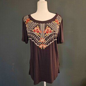 Jodifl Gray Top with Floral Embroidery, Size Medium
